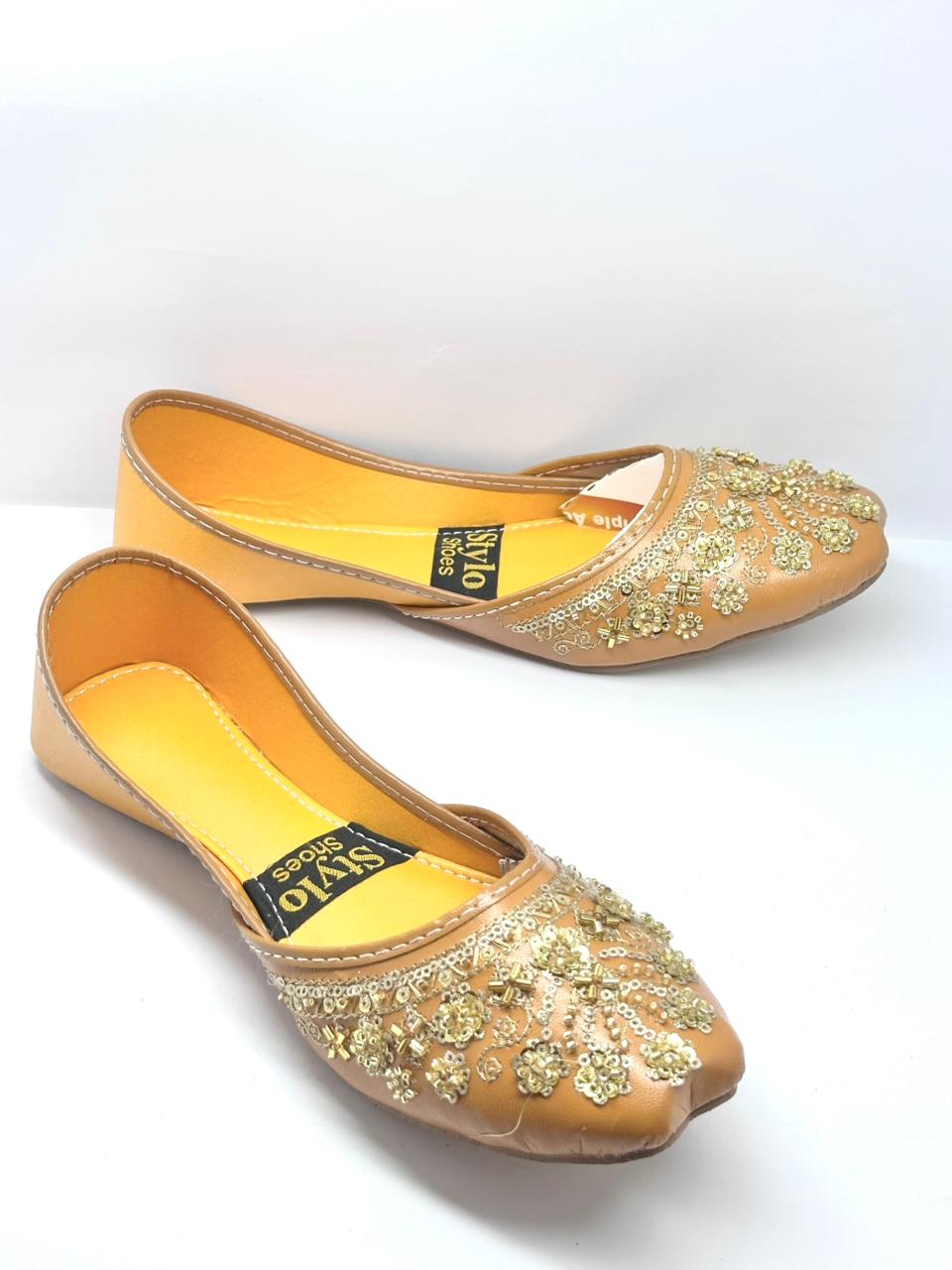 Fancy Embroidered Khussa